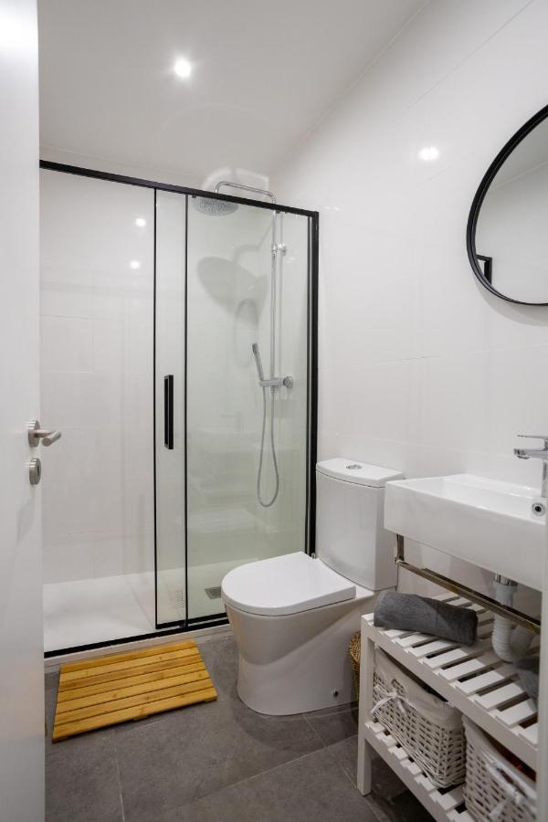 Douro Afurada Boutique Apartments บีลาโนวาเดกายา ภายนอก รูปภาพ