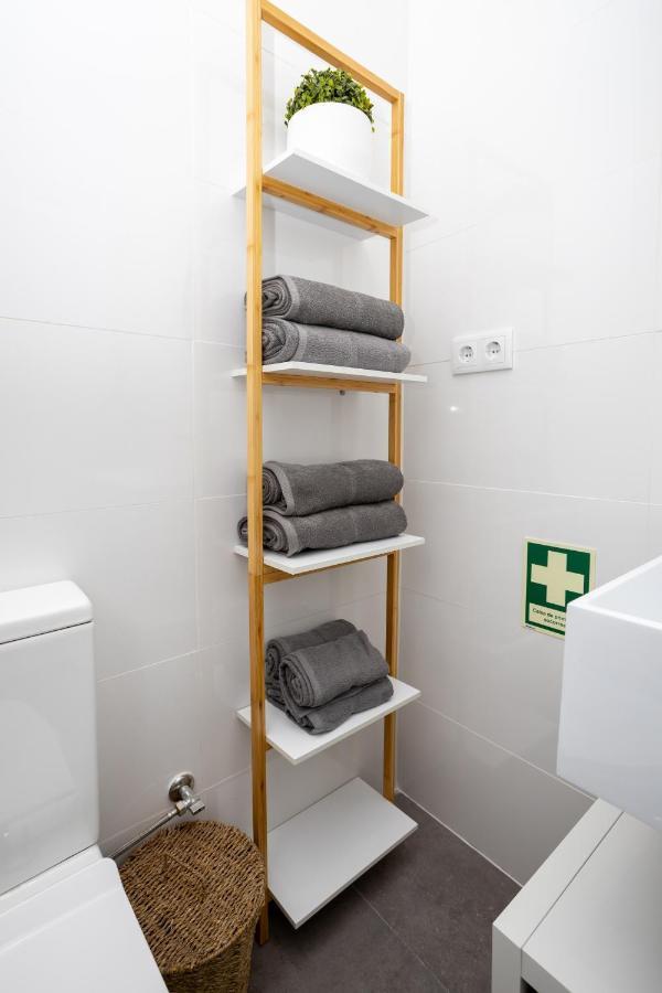 Douro Afurada Boutique Apartments บีลาโนวาเดกายา ภายนอก รูปภาพ