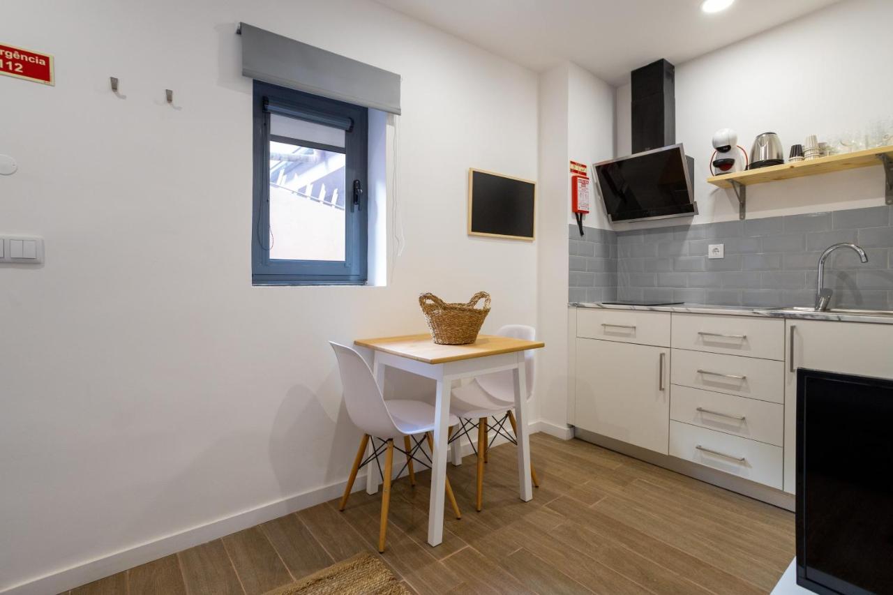 Douro Afurada Boutique Apartments บีลาโนวาเดกายา ภายนอก รูปภาพ
