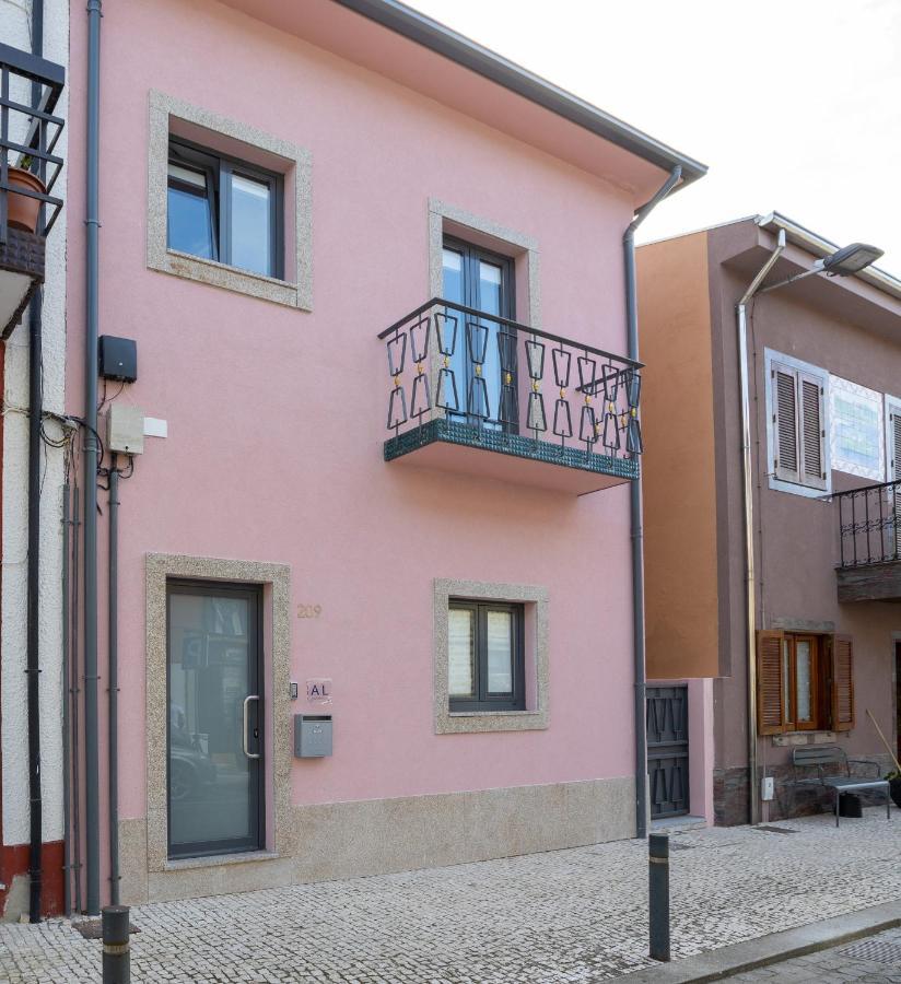 Douro Afurada Boutique Apartments บีลาโนวาเดกายา ภายนอก รูปภาพ