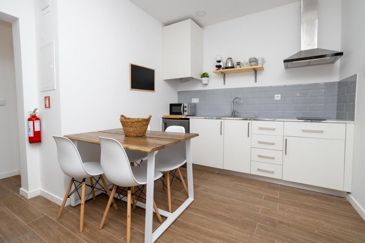 Douro Afurada Boutique Apartments บีลาโนวาเดกายา ภายนอก รูปภาพ