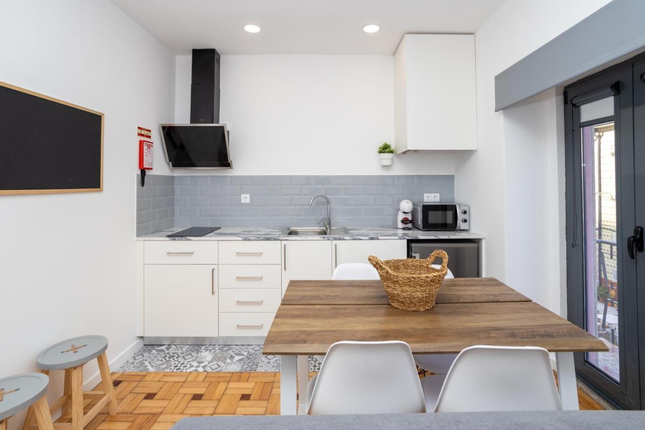 Douro Afurada Boutique Apartments บีลาโนวาเดกายา ภายนอก รูปภาพ